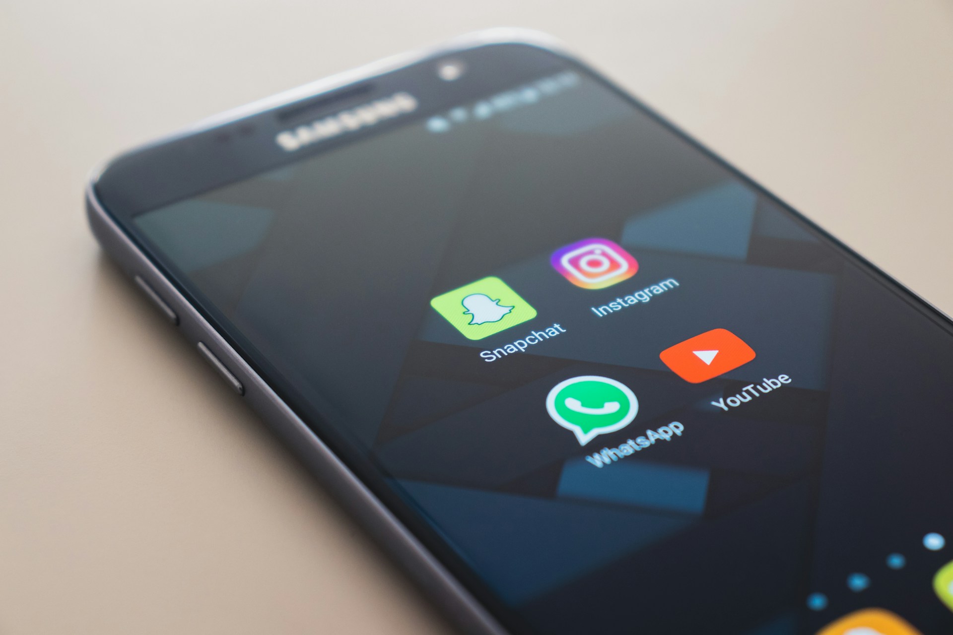Strengthening Customer Journeys with WhatsApp: What to Know