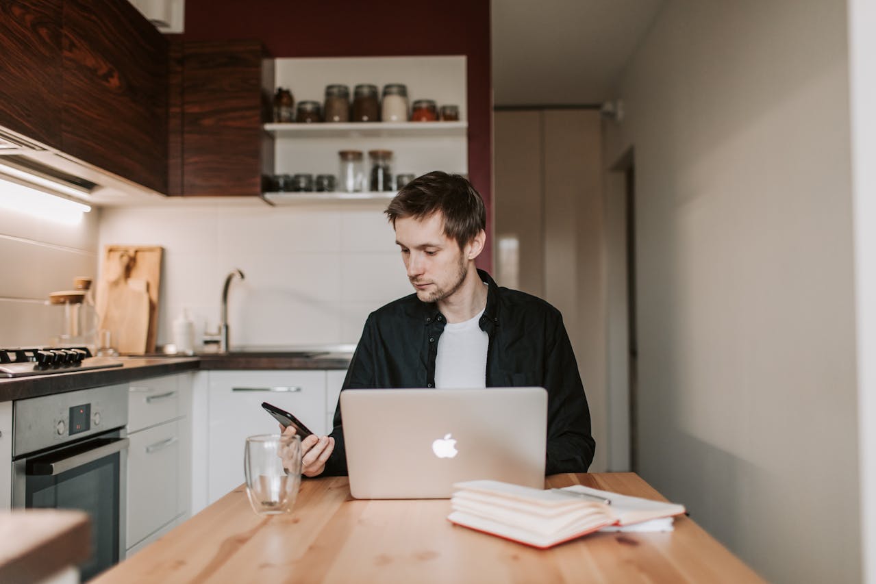 How to Overcome Challenges in Bulk WhatsApp Text for Business