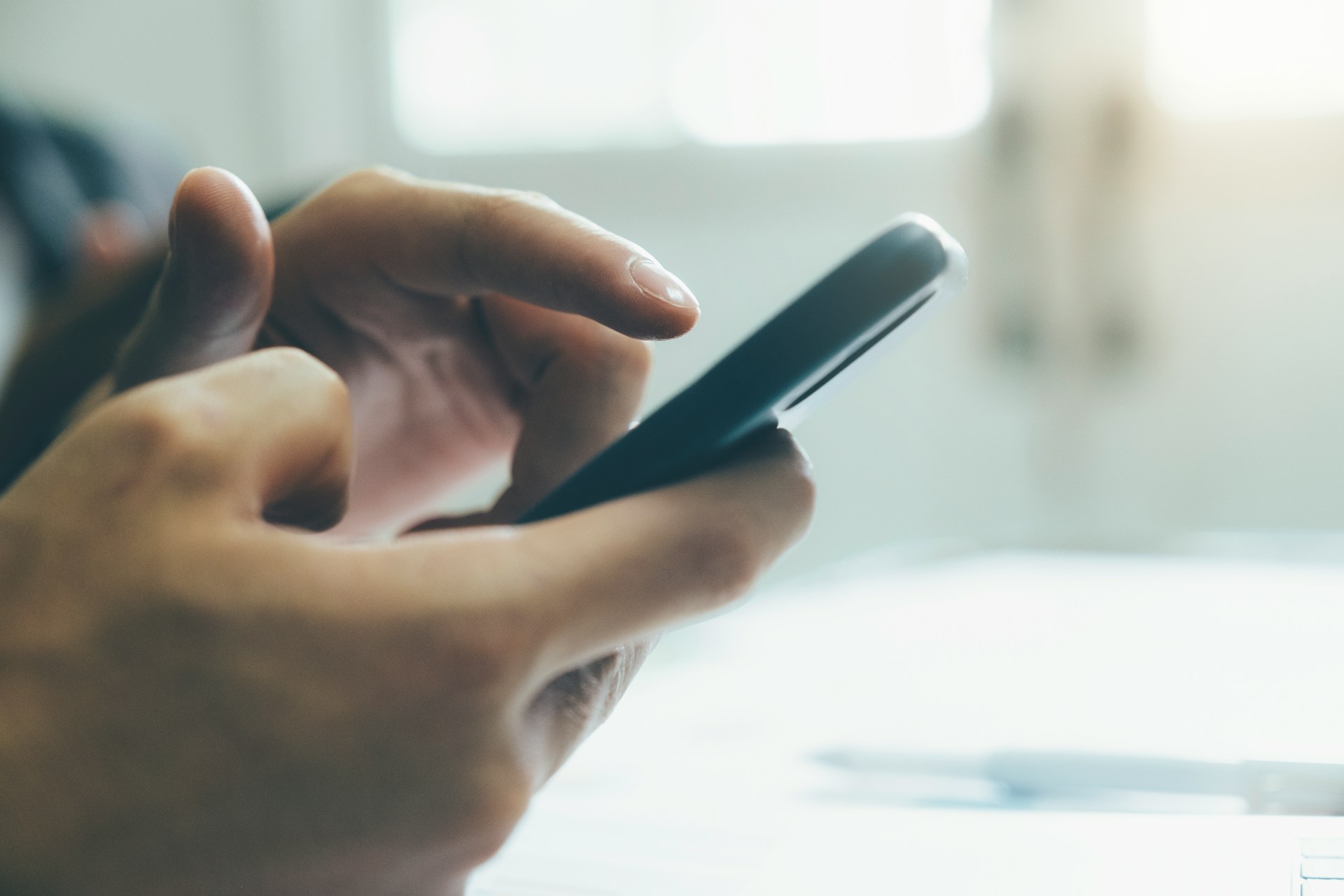 Fix Message Delivery Gaps with the Right SMS Provider UK